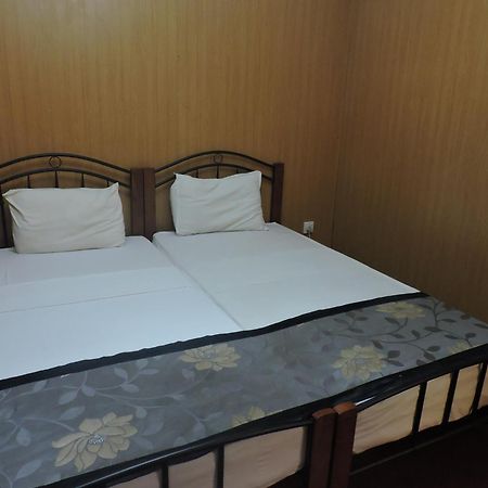 Charlton Kandy City Rest Zimmer foto